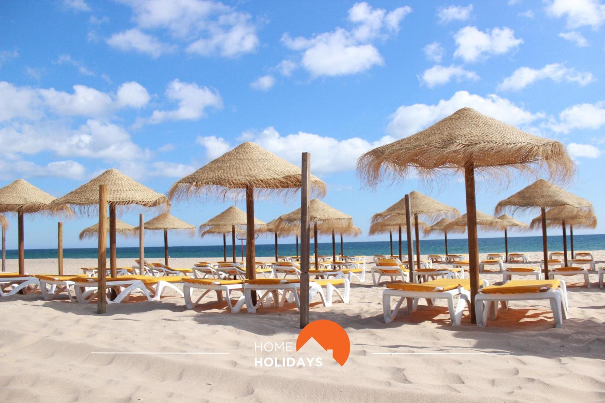 #329 Jacaranda B6 By Holidays Villa *